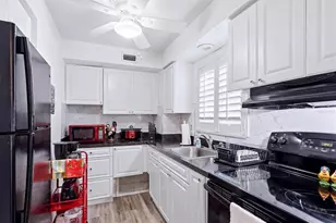 3950 Roxane Blvd, Sarasota, FL 34235 - Photo 12