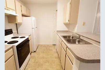 8905 Manor Loop #107, Bradenton, FL 34202 - Photo 6