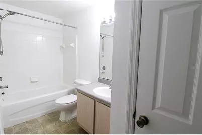 8905 Manor Loop #107, Bradenton, FL 34202 - Photo 10