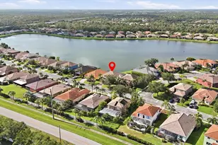 6904 74th St Cir E, Bradenton, FL 34203 - Photo 4