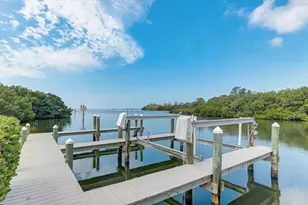 2424 Bay Dr, Bradenton, FL 34207 - Photo 28