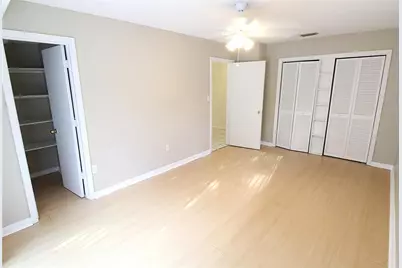 2516 E Milmar Drive, Sarasota, FL 34237 - Photo 10