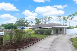 2516 E Milmar Dr, Sarasota, FL 34237 - Photo 1