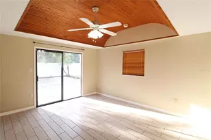 2516 E Milmar Dr, Sarasota, FL 34237 - Photo 8