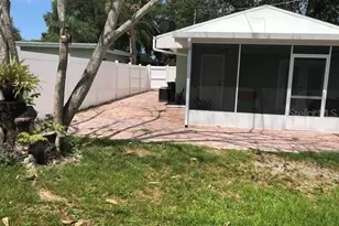 5909 Albert Pl, Sarasota, FL 34231 - Photo 14