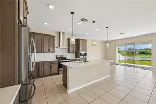 4702 Birdsong Dr, Palmetto, FL 34221 - Photo 10