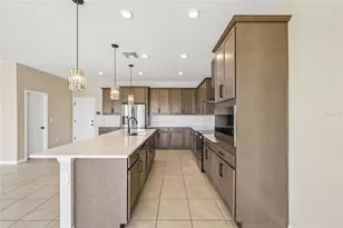 4702 Birdsong Dr, Palmetto, FL 34221 - Photo 8