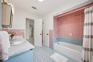 2216 E McBerry St, Tampa, FL 33610 - Photo 16