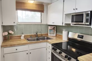 2155 Wood St, Sarasota, FL 34237 - Photo 2