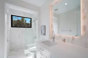5547 Avenida Del Mare, Sarasota, FL 34242 - Photo 38