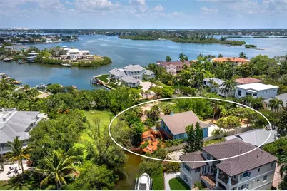 4114 Roberts Point Circle, Sarasota, FL 34242 - Photo 2