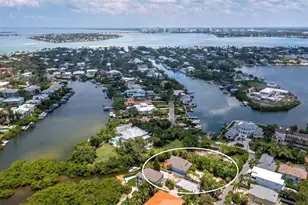 4114 Roberts Point Cir, Sarasota, FL 34242 - Photo 34