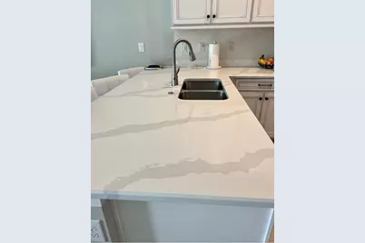 5569 Cannes Circle, Sarasota, FL 34231 - Photo 12