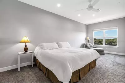 5569 Cannes Circle, Sarasota, FL 34231 - Photo 4