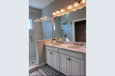 5569 Cannes Circle, Sarasota, FL 34231 - Photo 6