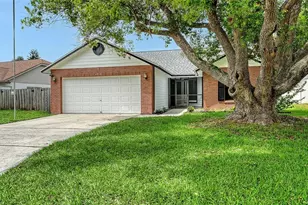 4910 6th Ave E, Bradenton, FL 34208 - Photo 2