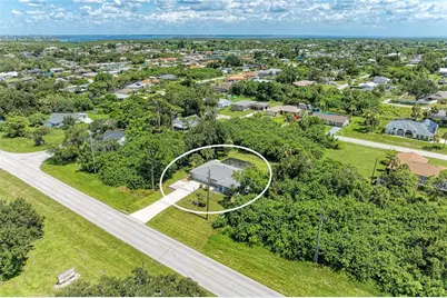 18565 Edgewater Drive, Port Charlotte, FL 33948 - Photo 4