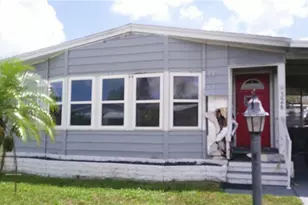 6710 36th Ave E, Palmetto, FL 34221 - Photo 2