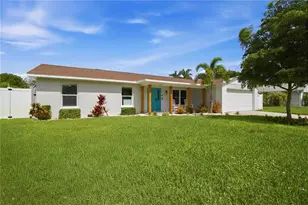 920 68th St NW, Bradenton, FL 34209 - Photo 1