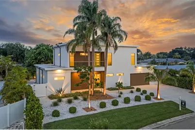 2532 Fruit Tree Drive, Sarasota, FL 34239 - Photo 36