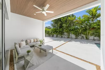 2532 Fruit Tree Drive, Sarasota, FL 34239 - Photo 32