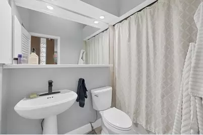 200 Cocoanut Avenue #7, Sarasota, FL 34236 - Photo 8