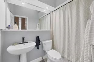 200 Cocoanut Ave, Sarasota, FL 34236 - Photo 8