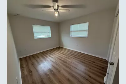 2217 20th Avenue W, Bradenton, FL 34205 - Photo 8