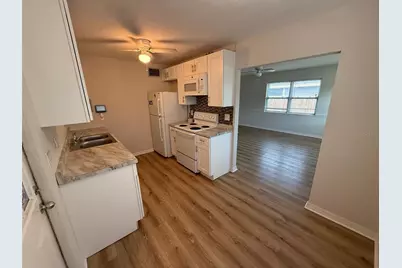 2217 20th Avenue W, Bradenton, FL 34205 - Photo 4