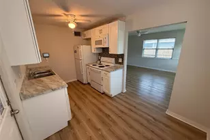 2217 20th Ave W, Bradenton, FL 34205 - Photo 4