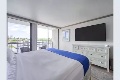 7150 N Tamiami Trail #N409, Sarasota, FL 34243 - Photo 8