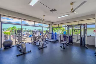 7150 N Tamiami Trl, Sarasota, FL 34243 - Photo 30