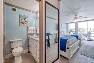 7150 N Tamiami Trl, Sarasota, FL 34243 - Photo 16