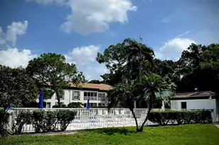 5242 Wedgewood Ln, Sarasota, FL 34235 - Photo 14