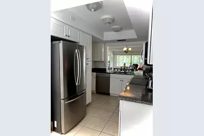 5242 Wedgewood Lane #62, Sarasota, FL 34235 - Photo 4