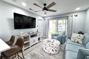 902 Gibbs Rd, Venice, FL 34285 - Photo 2