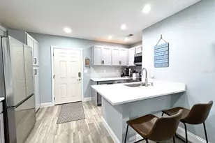 902 Gibbs Rd, Venice, FL 34285 - Photo 6