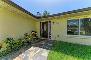 1520 Sunnyhills Dr, Brandon, FL 33510 - Photo 2