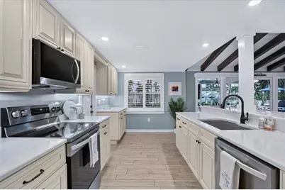 520 69th Street, Holmes Beach, FL 34217 - Photo 20