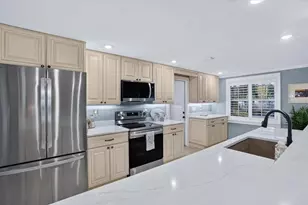 520 69th St, Holmes Beach, FL 34217 - Photo 22