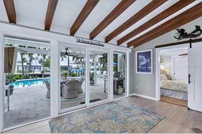 520 69th Street, Holmes Beach, FL 34217 - Photo 10