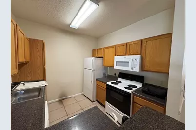 4802 51st Street W #102, Bradenton, FL 34210 - Photo 6