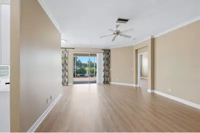 8050 Victoria Falls Circle, Sarasota, FL 34243 - Photo 6