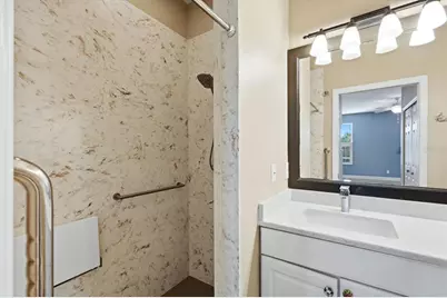8050 Victoria Falls Circle, Sarasota, FL 34243 - Photo 20