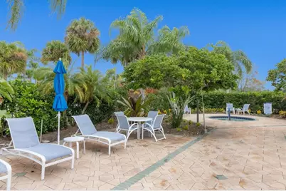 8050 Victoria Falls Circle, Sarasota, FL 34243 - Photo 54