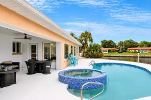 4223 Royal Palm Dr, Bradenton, FL 34210 - Photo 6