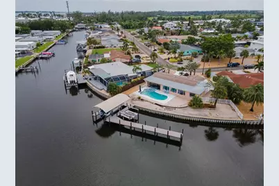 4223 Royal Palm Drive, Bradenton, FL 34210 - Photo 52