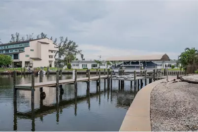 4223 Royal Palm Drive, Bradenton, FL 34210 - Photo 38