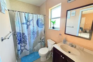 2453 Ridge Ave, Sarasota, FL 34235 - Photo 2