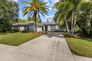 2686 Dick Wilson Dr, Sarasota, FL 34240 - Photo 2